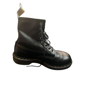Dr. Martens VEGAN 1460 FELIX LACE UP BOOTS sz 7